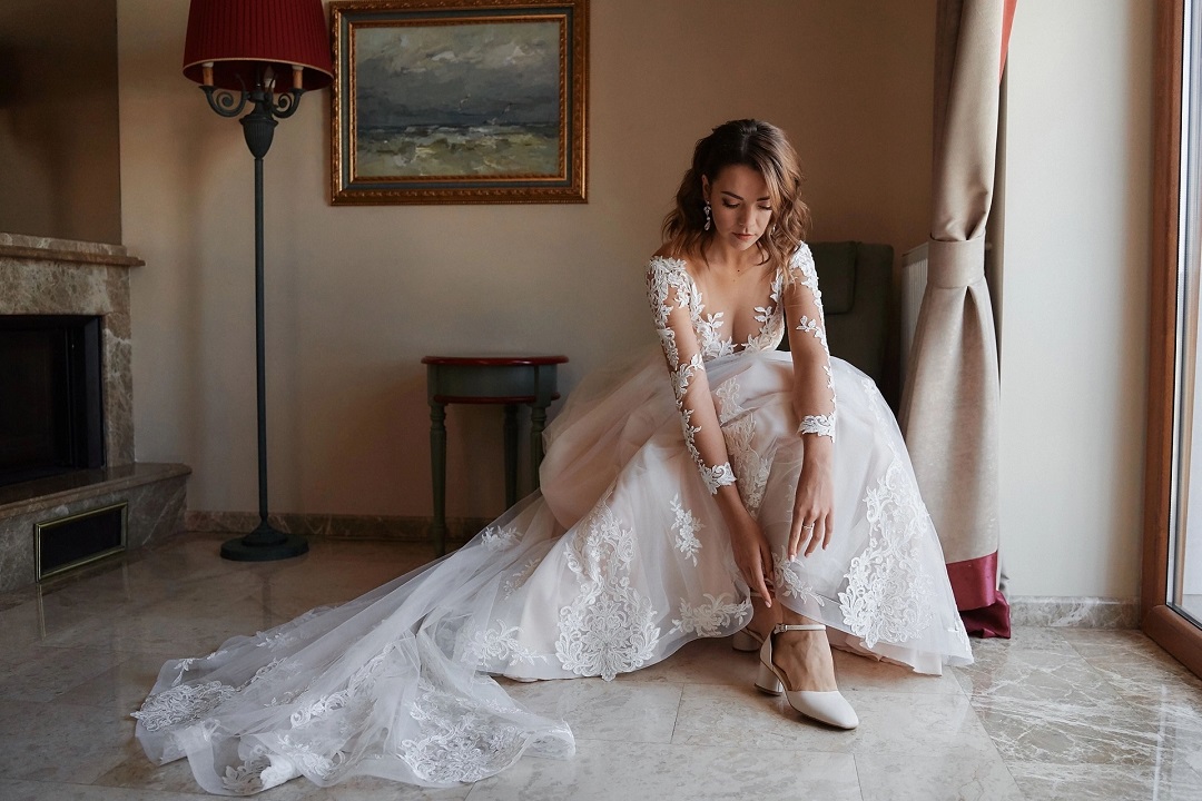 Timeless wedding dress