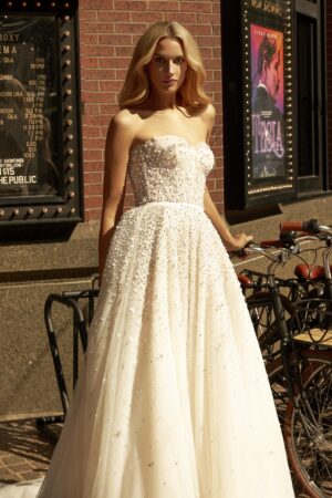 Amore - Le Reine Collection - Size 8