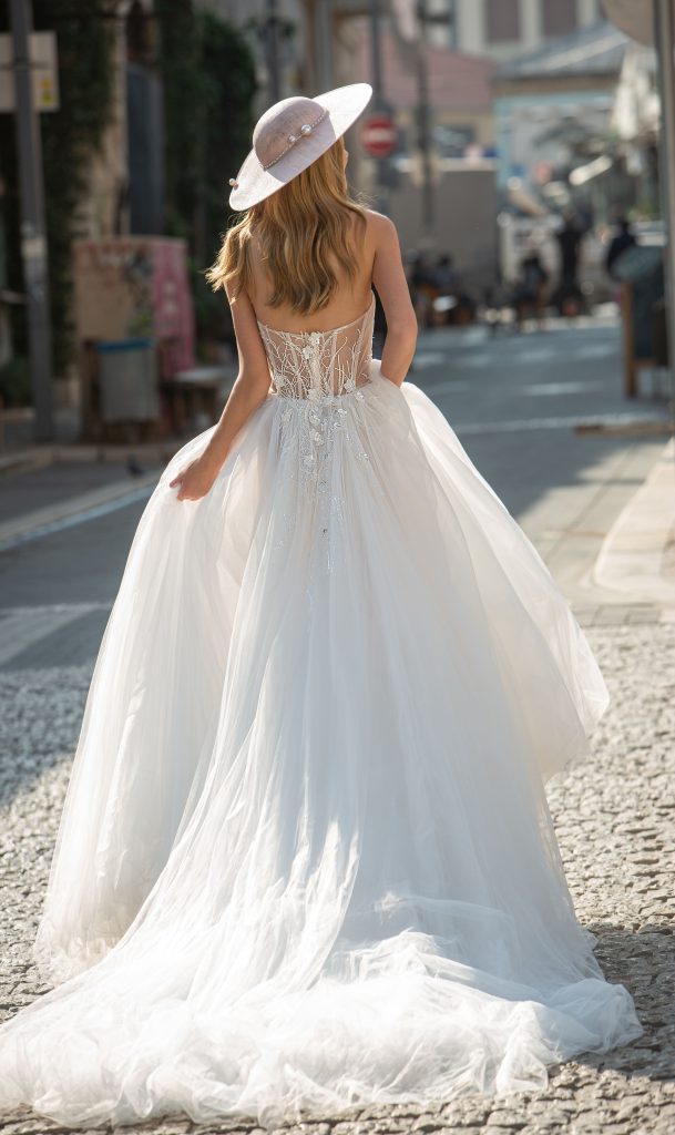 Lightweight Wedding Dresses